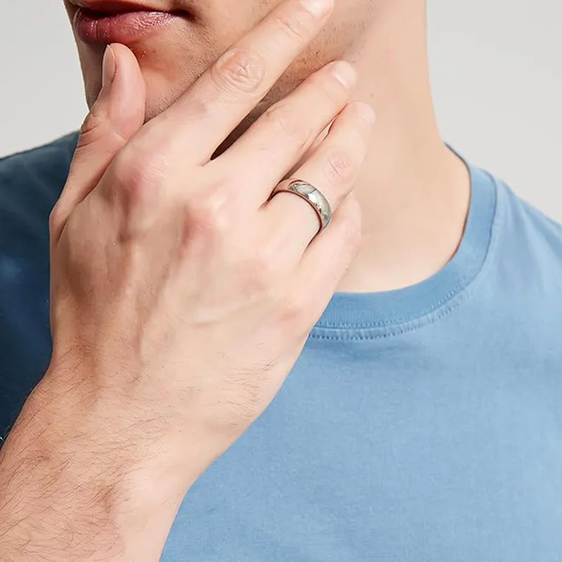 ¿Cómo puede un anillo de hombre mejorar tu estilo y confianza?